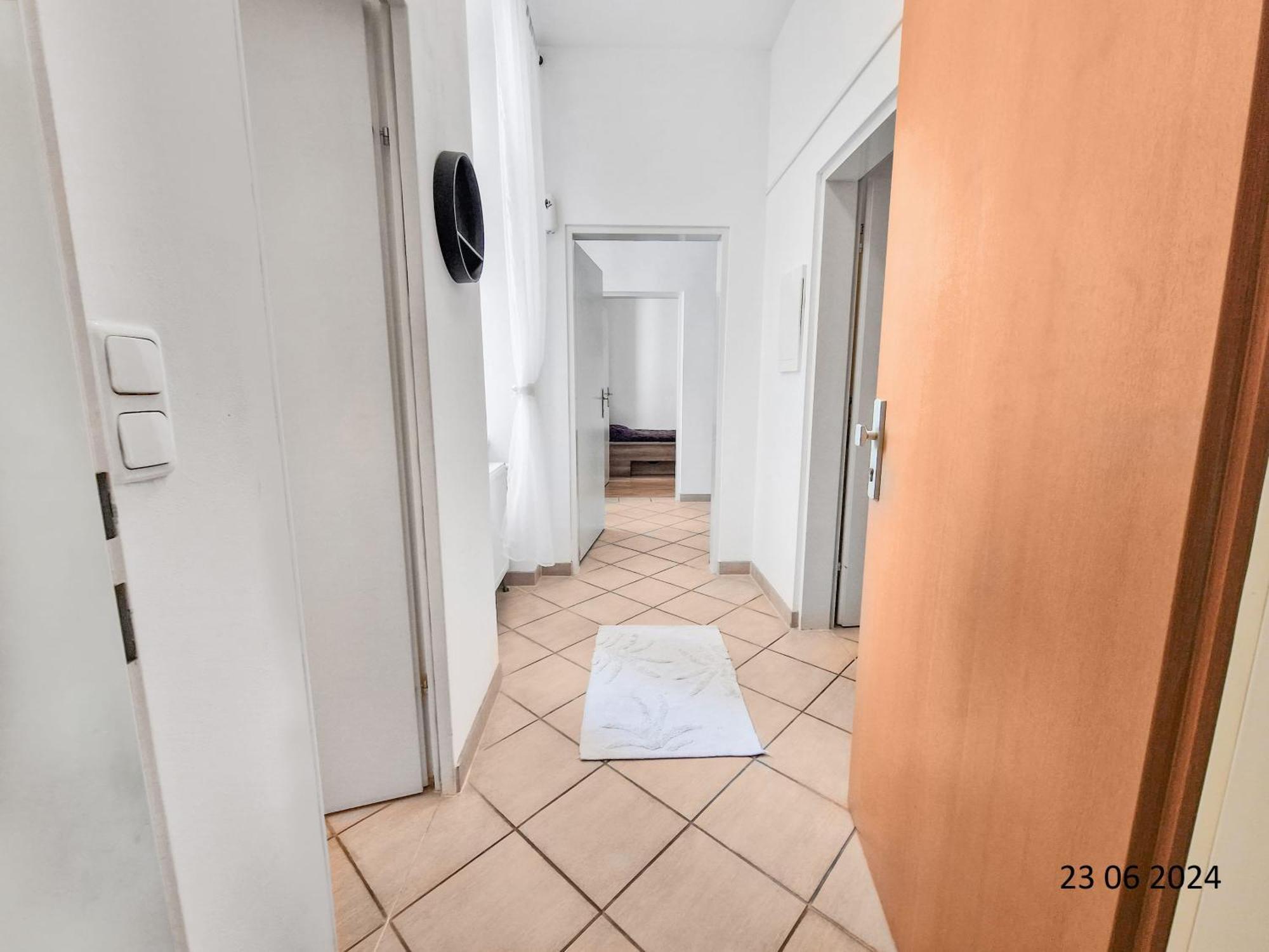 Elegant Three-Bedroom Suite Виена Екстериор снимка